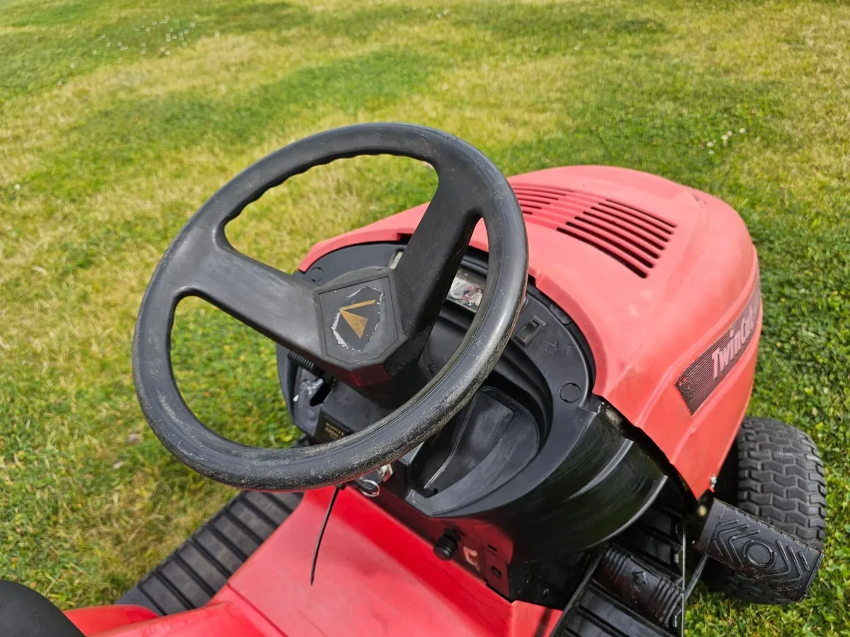 Castlegarden ride on lawn mower automatic - Image 3