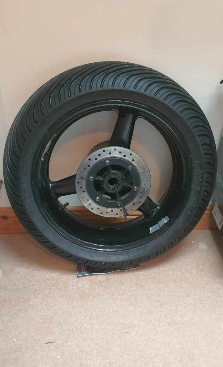 Pre Injection R6 Wheels and Discs - Image 2