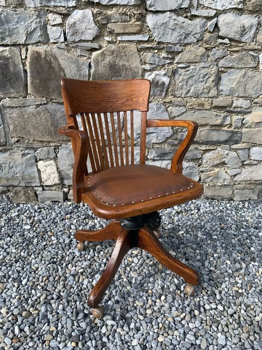 Edwardian Oak Swivel Office Chair. - Image 1