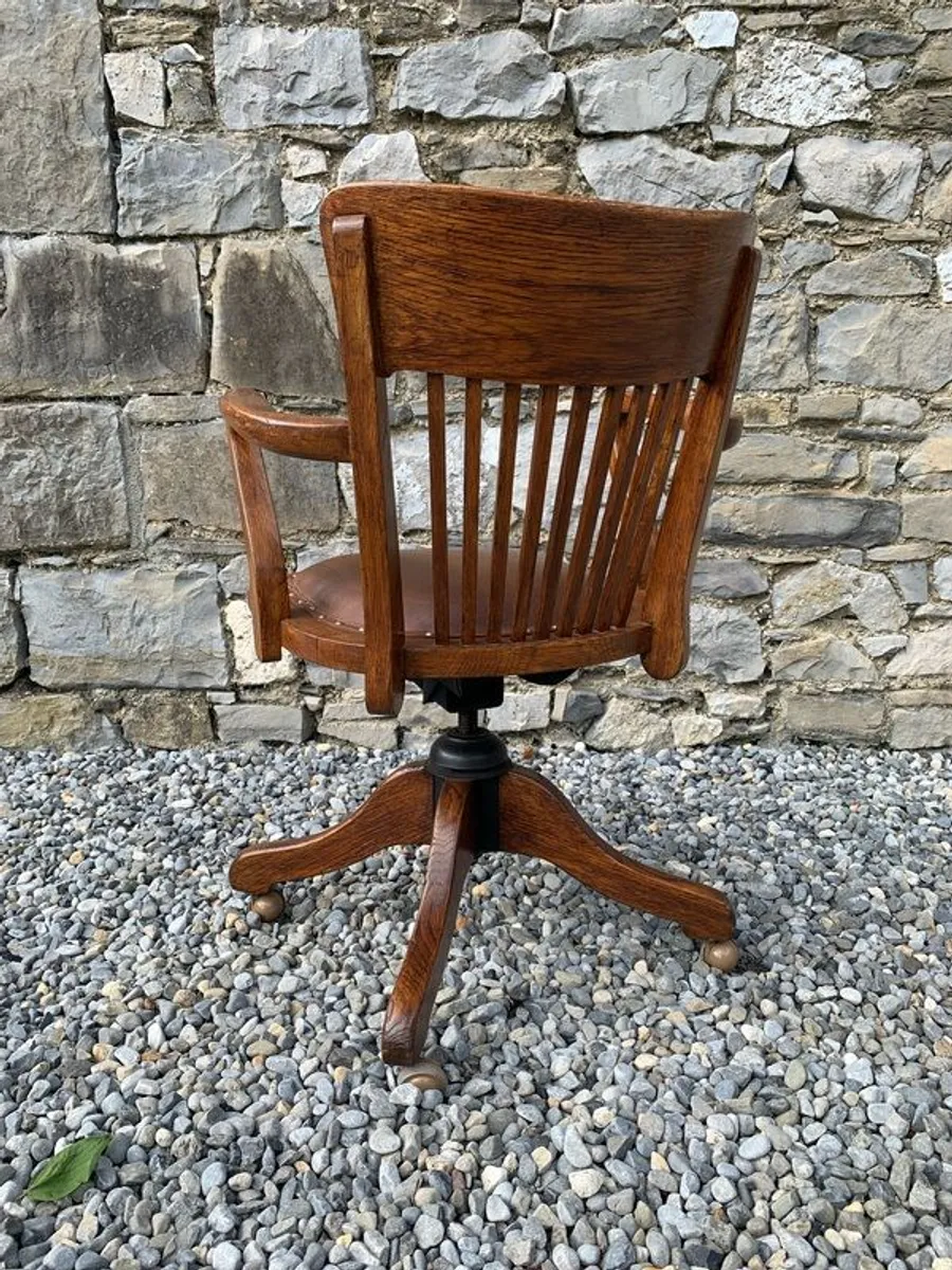 Edwardian Oak Swivel Office Chair. - Image 3