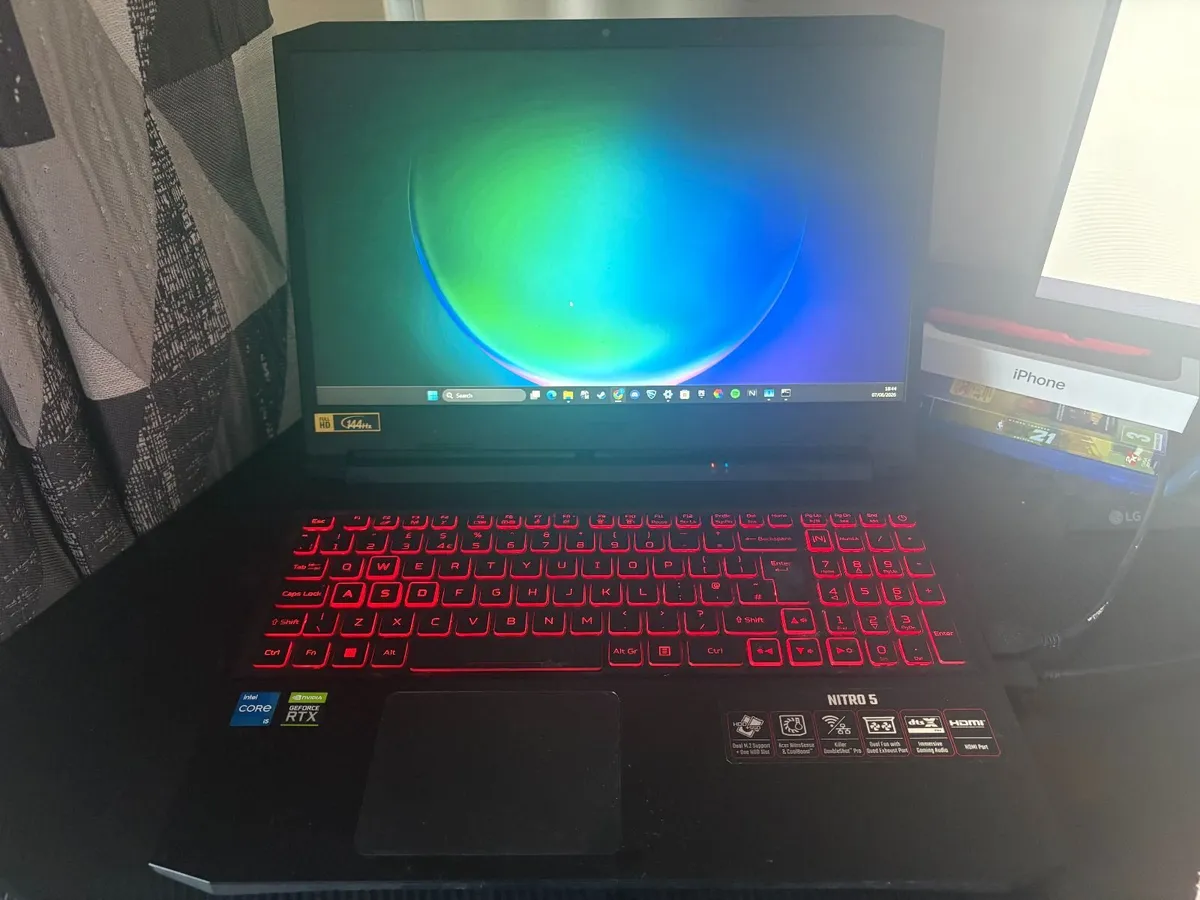 Acer Nitro 5AN515-57 Gaming Laptop - Image 1