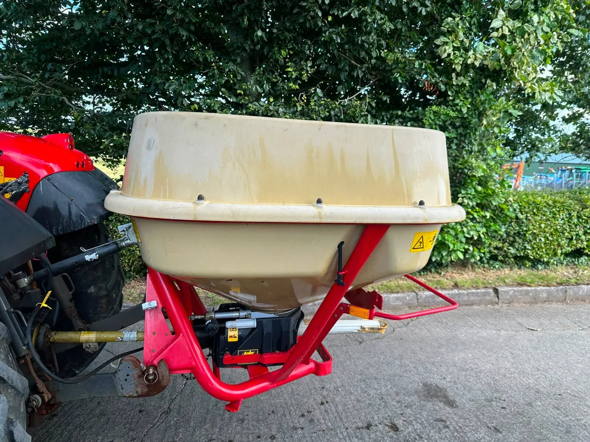 Vicon PS04 fertilizer spreader - Image 2