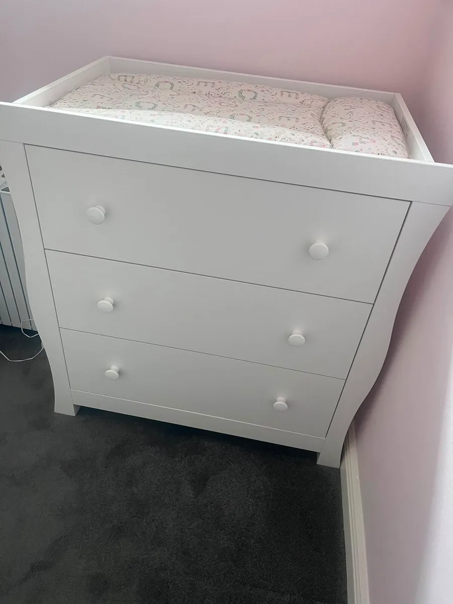 Chest of Drawers with Changing Table - Image 1
