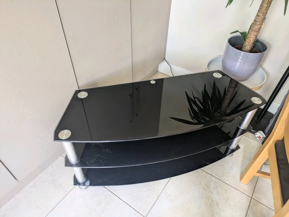 Glass TV unit with matching coffee table - Image 2