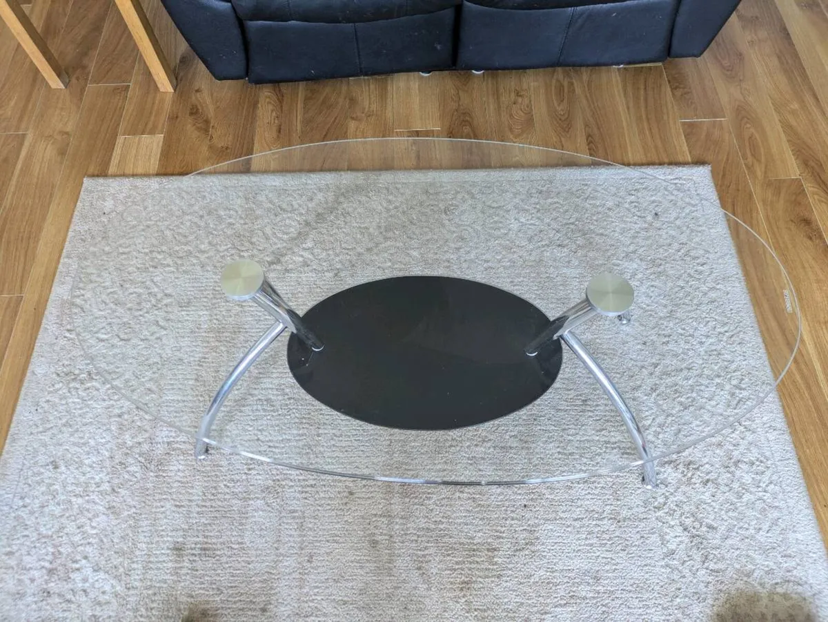 Glass TV unit with matching coffee table - Image 3
