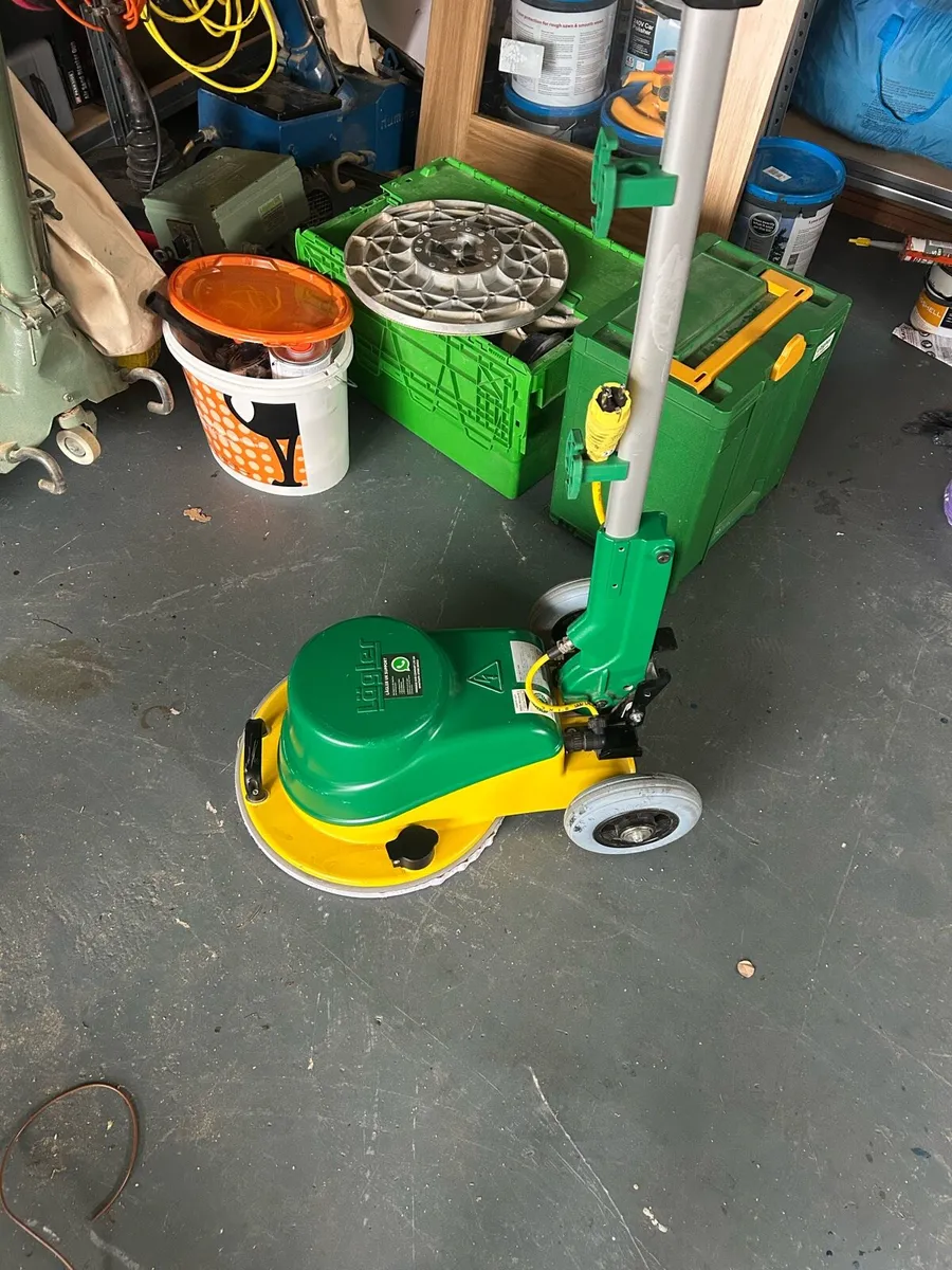 Lagler buffer 5 head floor sander (read add) - Image 1