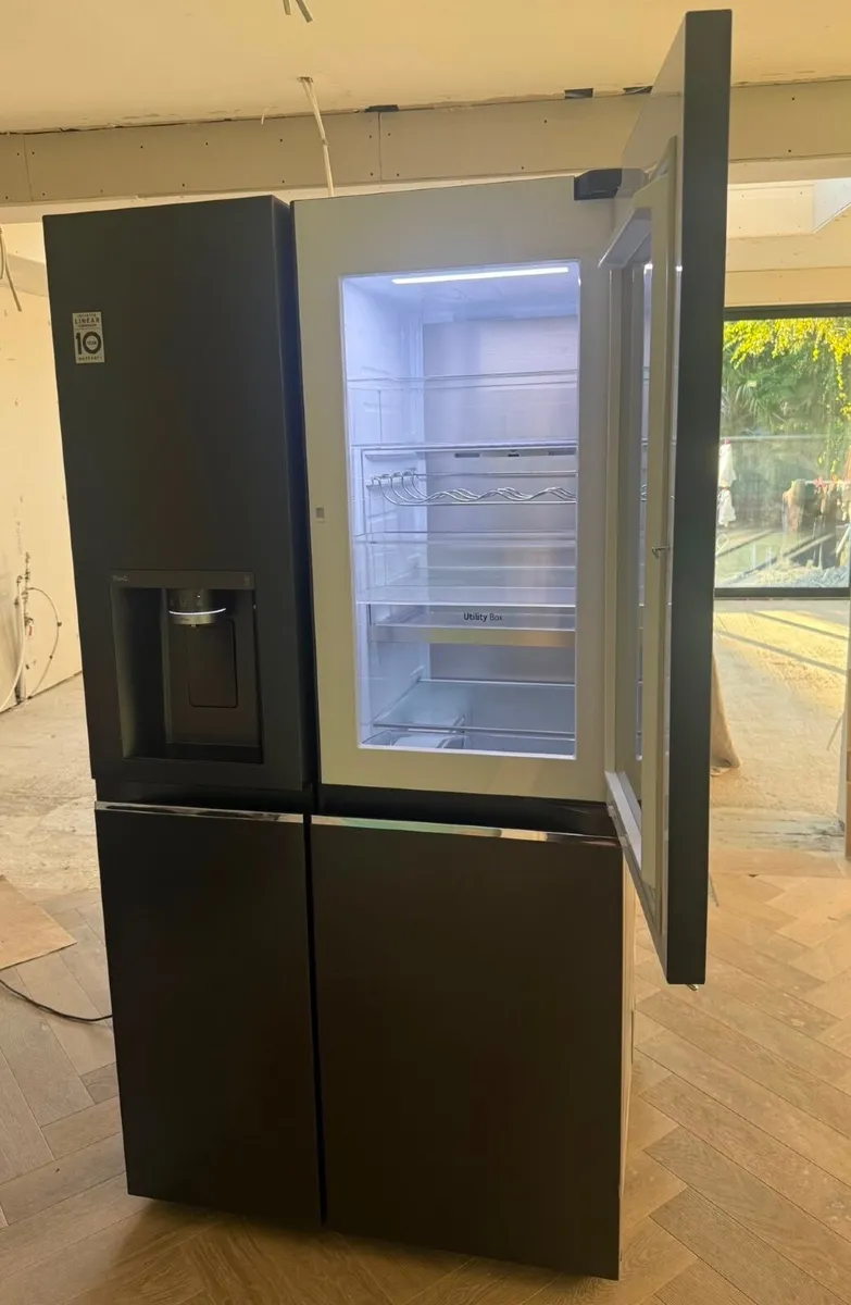 LG Instaview Fridge Freezer - Image 2