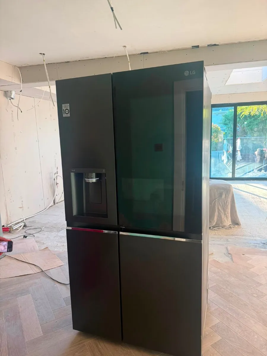 LG Instaview Fridge Freezer - Image 3