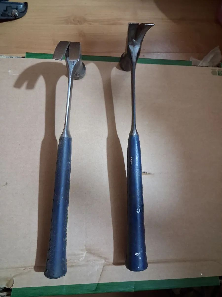 2 estwing hammers. - Image 4