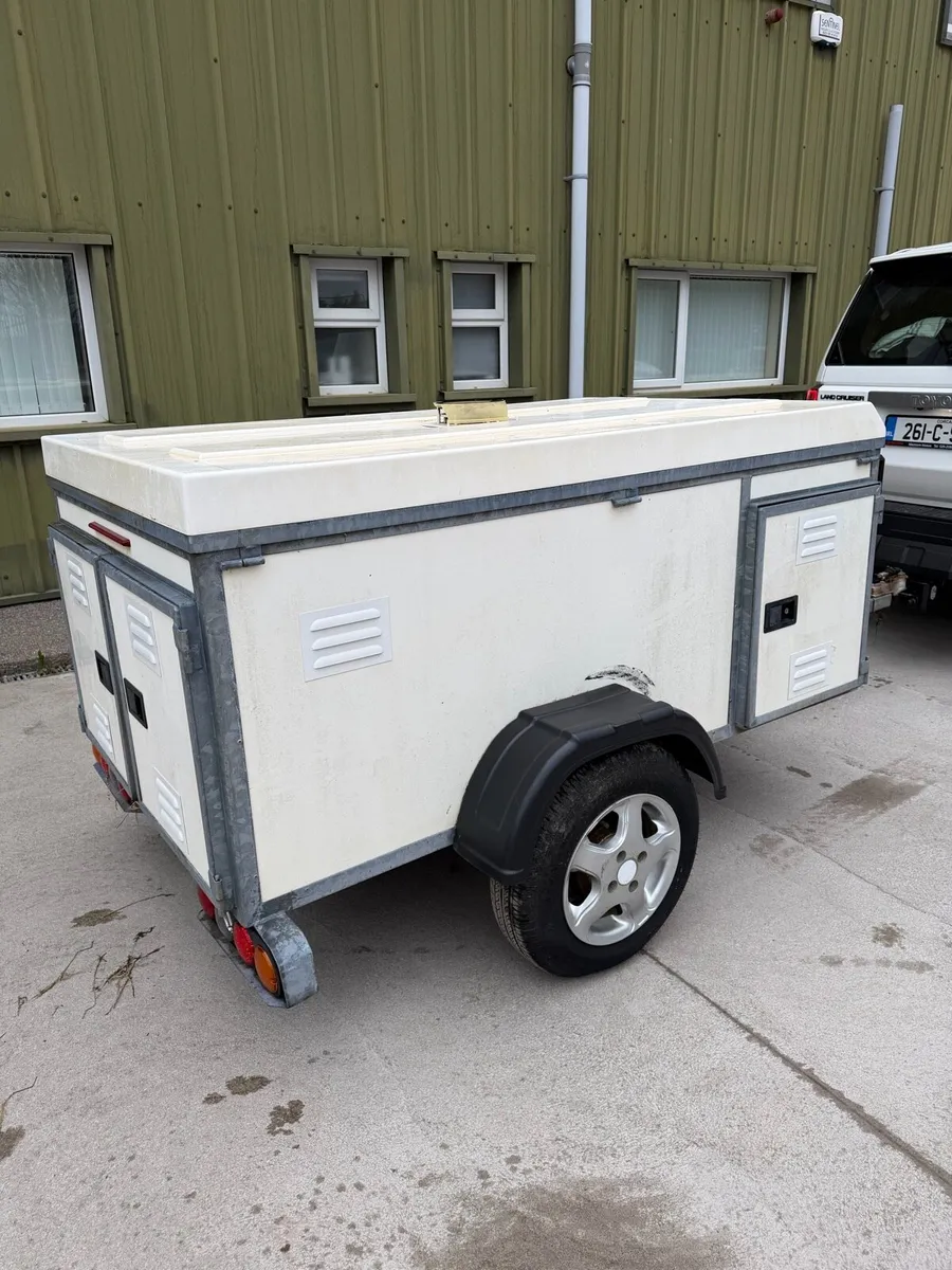 Sperrin dog trailer transport box - Image 4