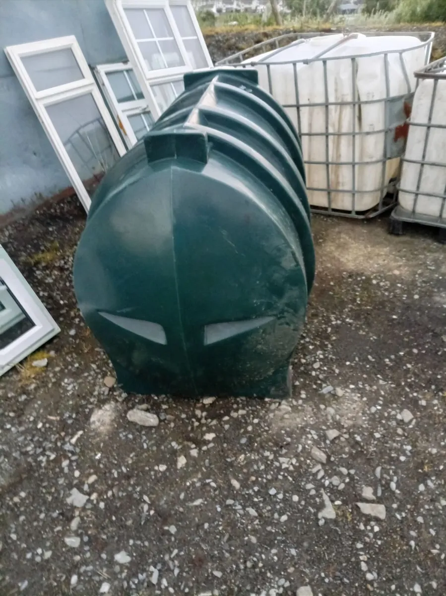 Oil tanks - Image 4