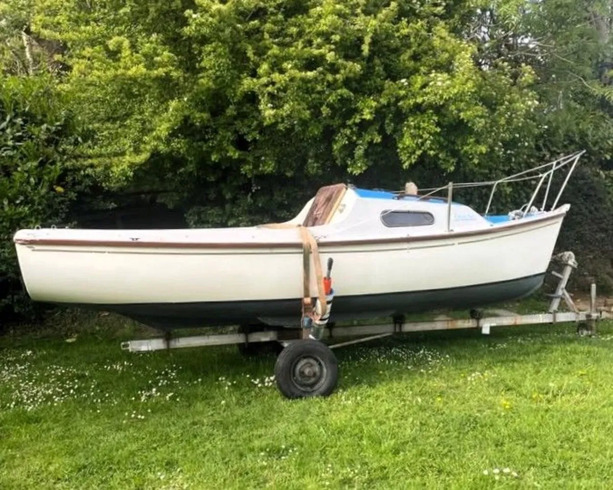 Shipmates Day Sailor 16ft keel boat - Image 3