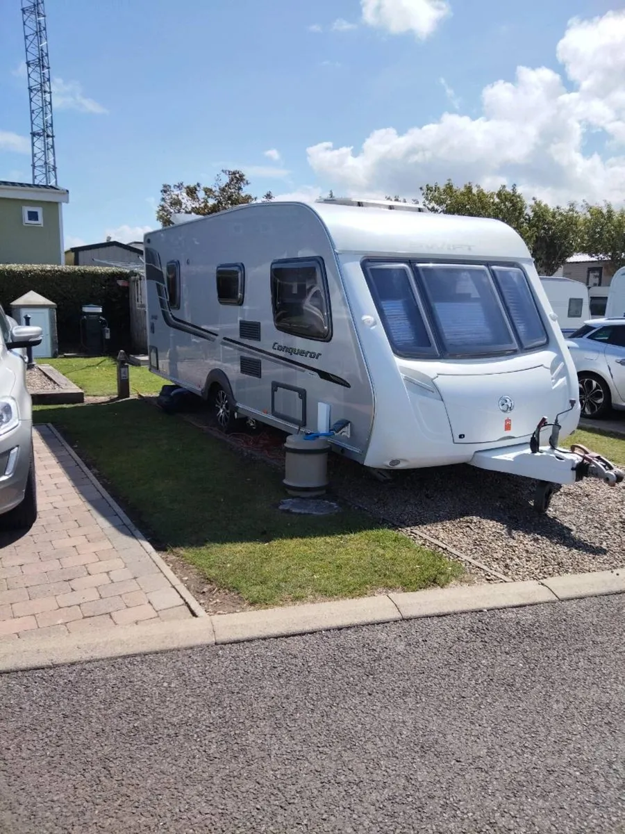 A caravan - Image 2