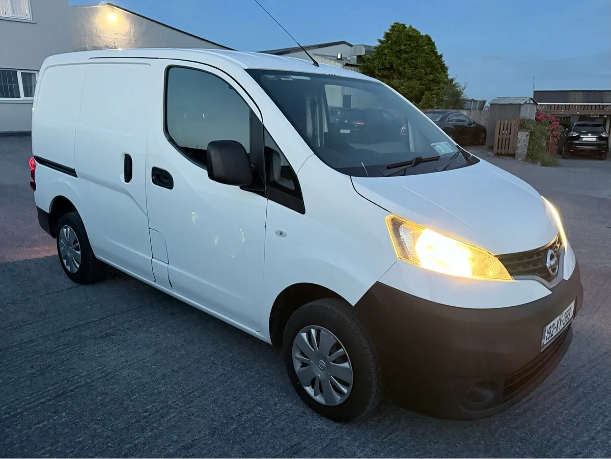2019 Nissan NV200 - Image 2
