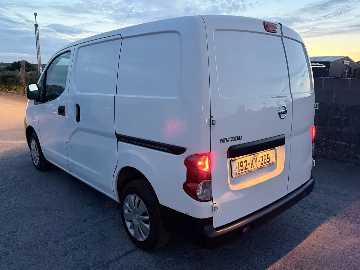 2019 Nissan NV200 - Image 3