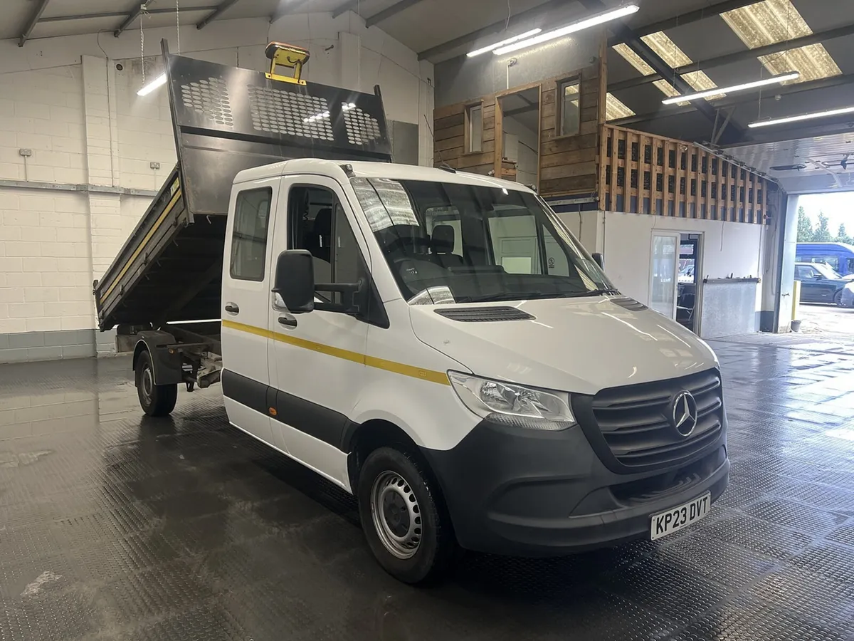 2023 Mercedes-Benz Sprinter Tipper Van - Image 1
