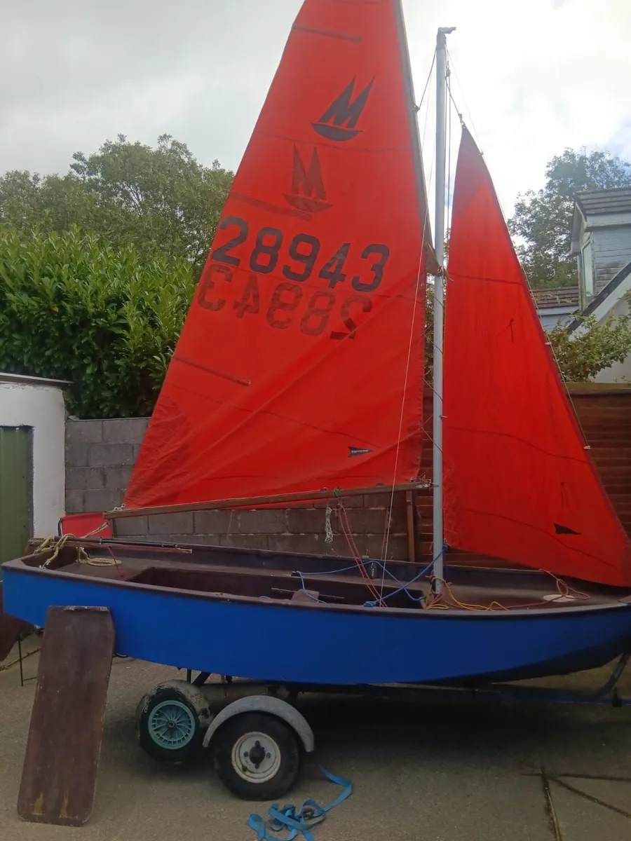 Mirror dinghy - Image 1