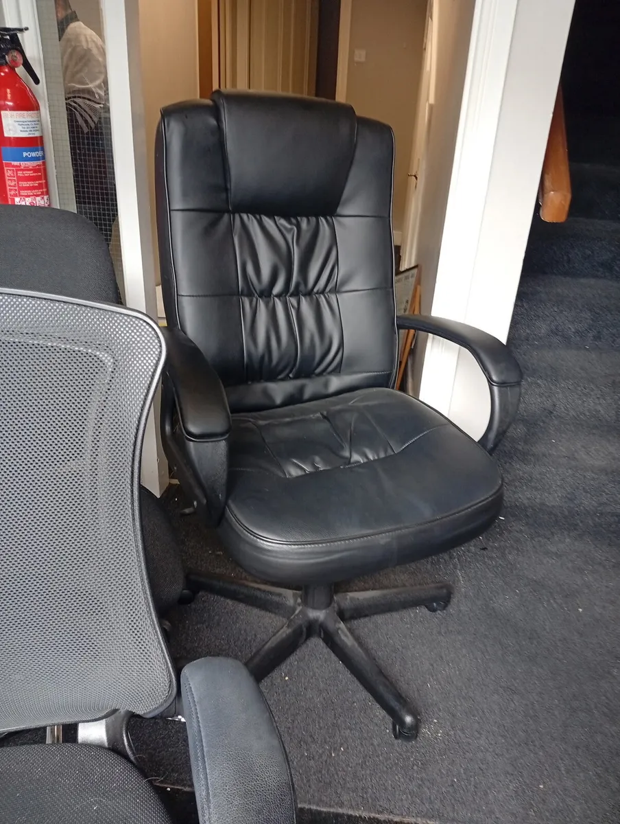 Office furniture good condition - Image 2