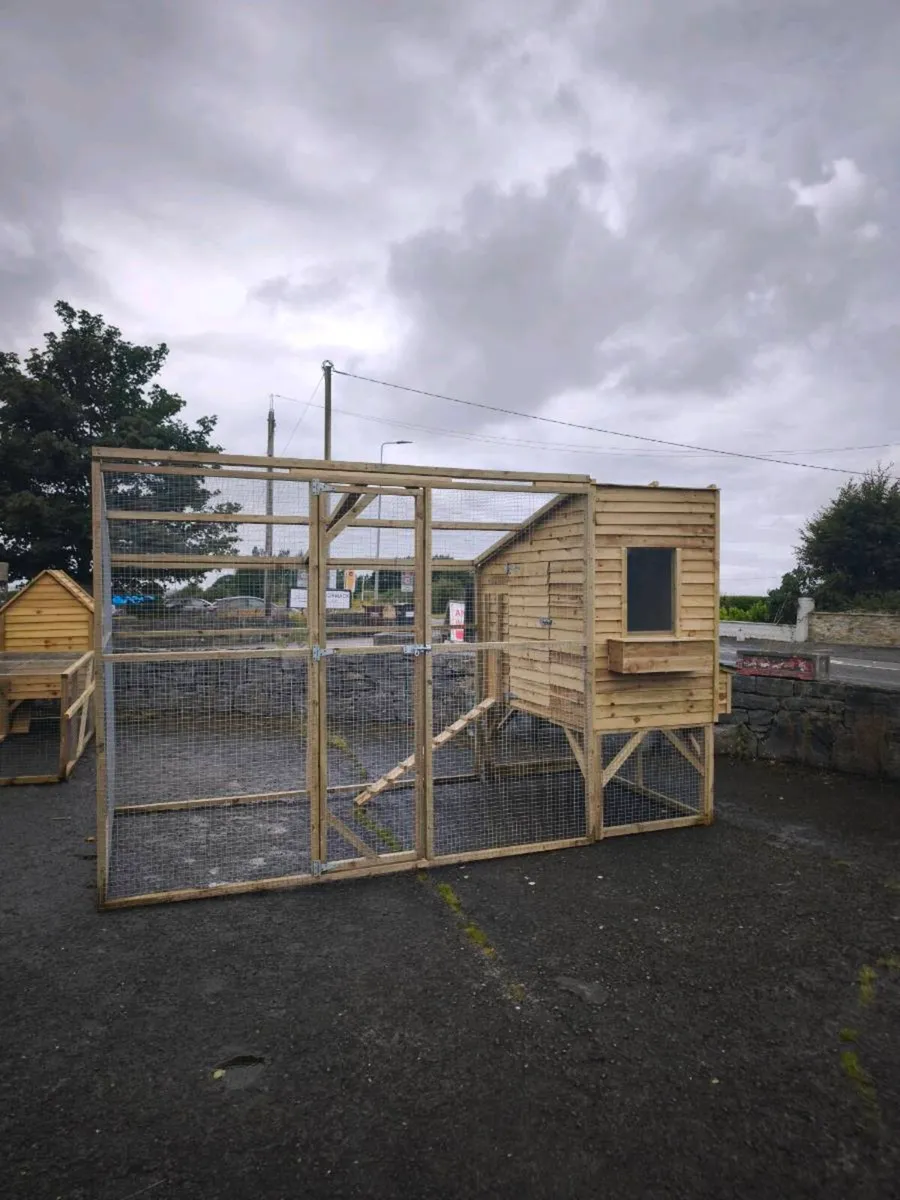 Chicken coop - Image 1