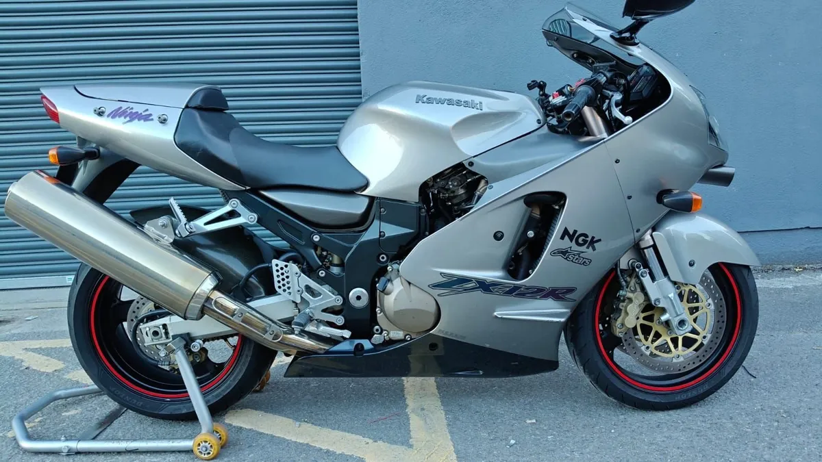 Kawasaki Zx12R 7.500 Mil A1 340 Km/h 185 Bhp Mint - Image 1