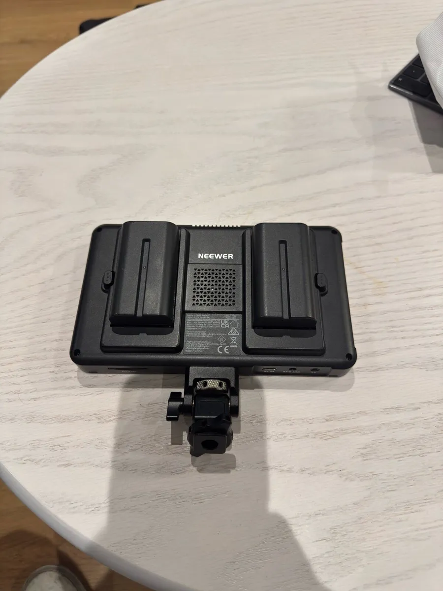 Neewer F700 LCD Field Monitor - Image 2