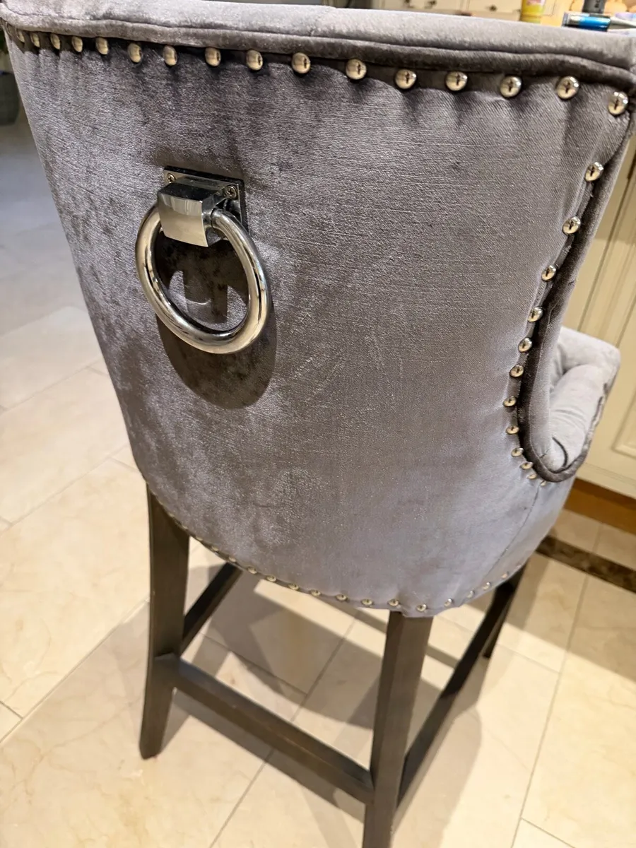 Bar stool - Image 1