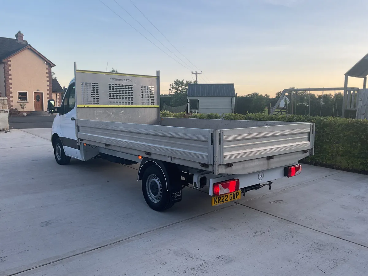 2022 Mercedes Sprinter Dropside - Image 3