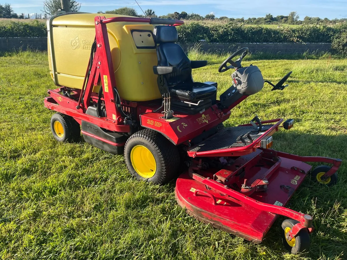 gianna ferrari turbo 4 ride on pro mower 33hp - Image 1