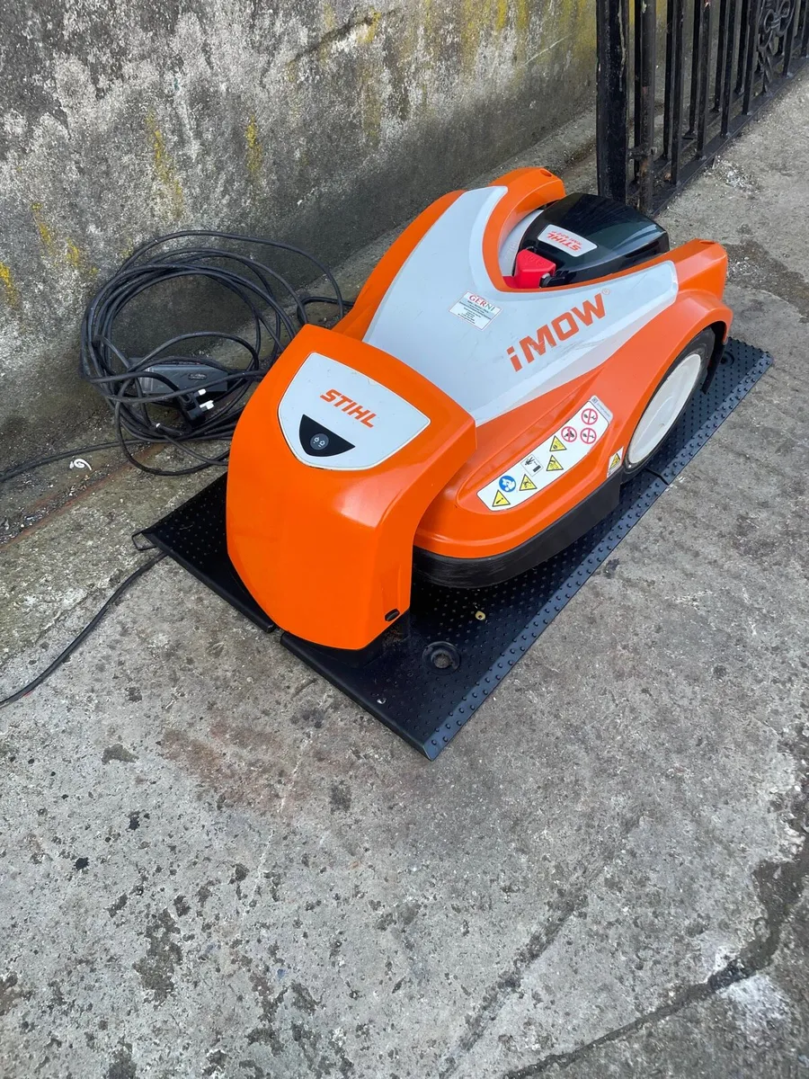Lawnmower robot stihl mi 422p - Image 1