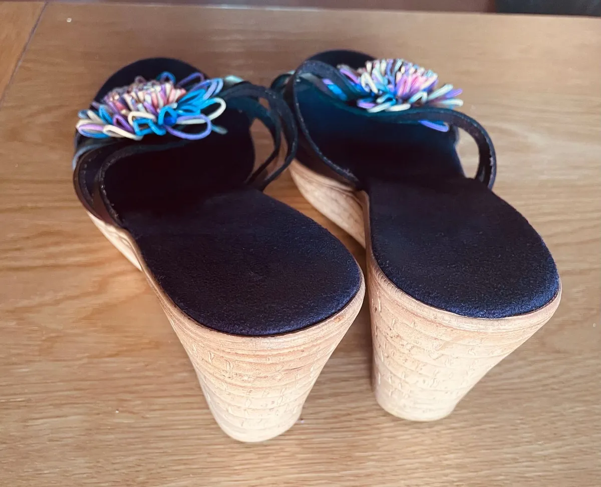 Cork wedges summer sandals with flower - Image 2