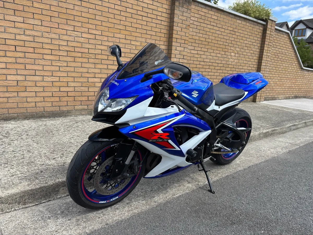 2009 GSXR 750 - Image 3