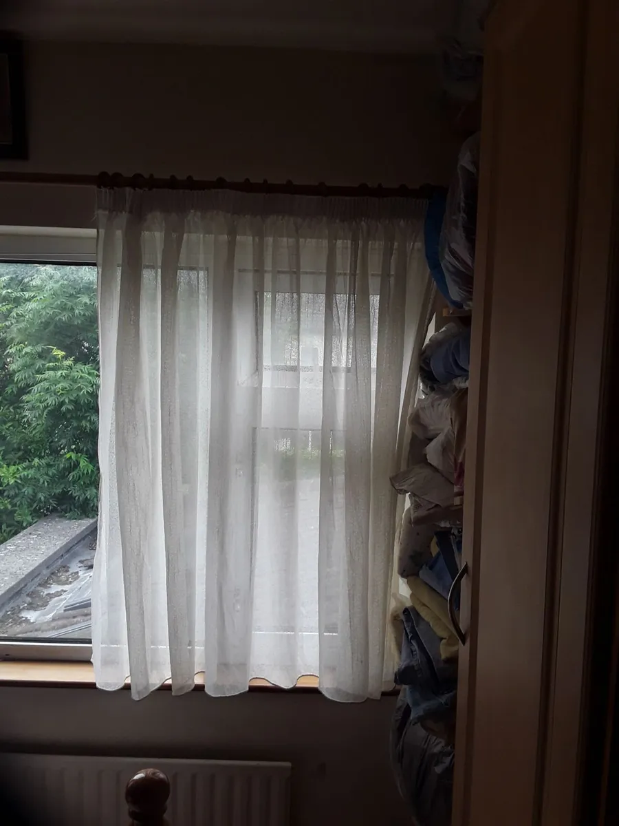 One pair of  volie curtains - Image 3