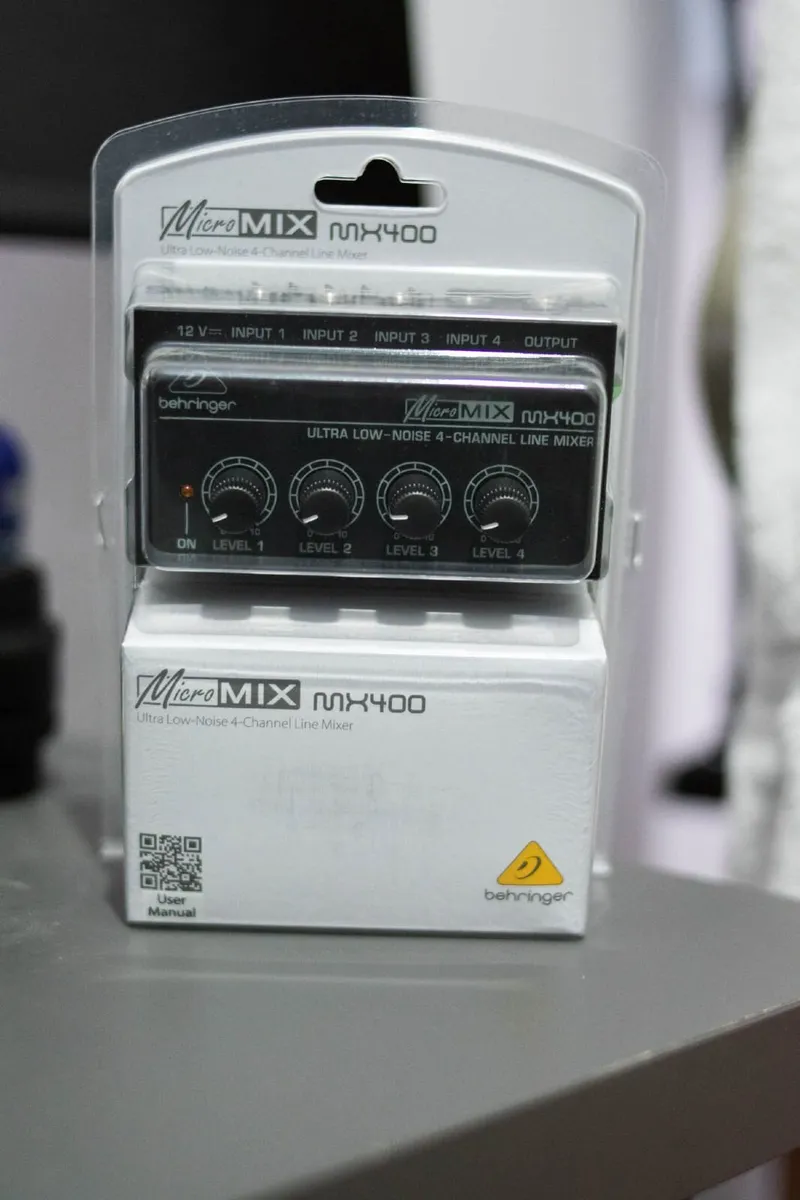 BEHRINGER MX400 - Image 3