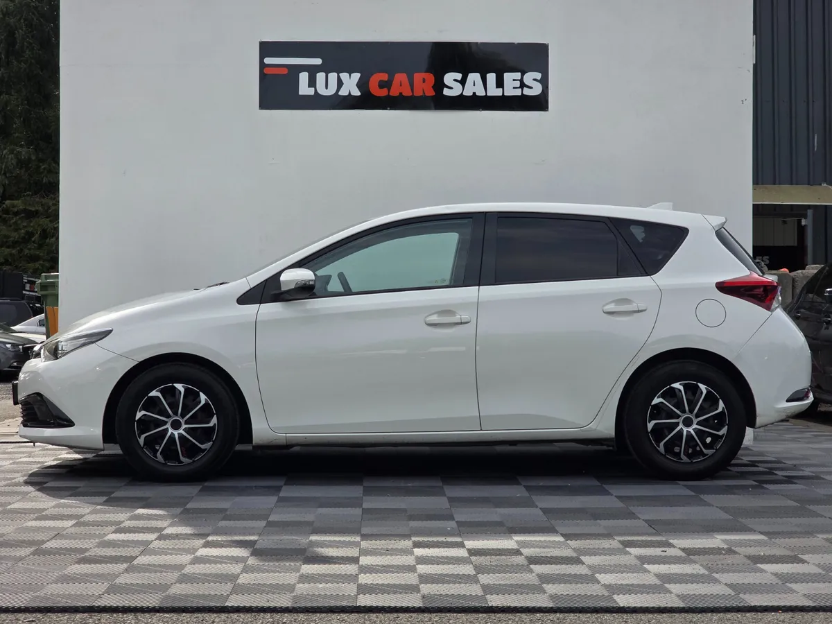 2018 Toyota Auris 1.4 D4-D TERRA // NEW D.O.E - Image 3