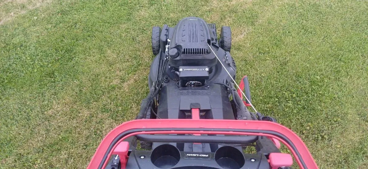 Hyundai lawnmower - Image 2