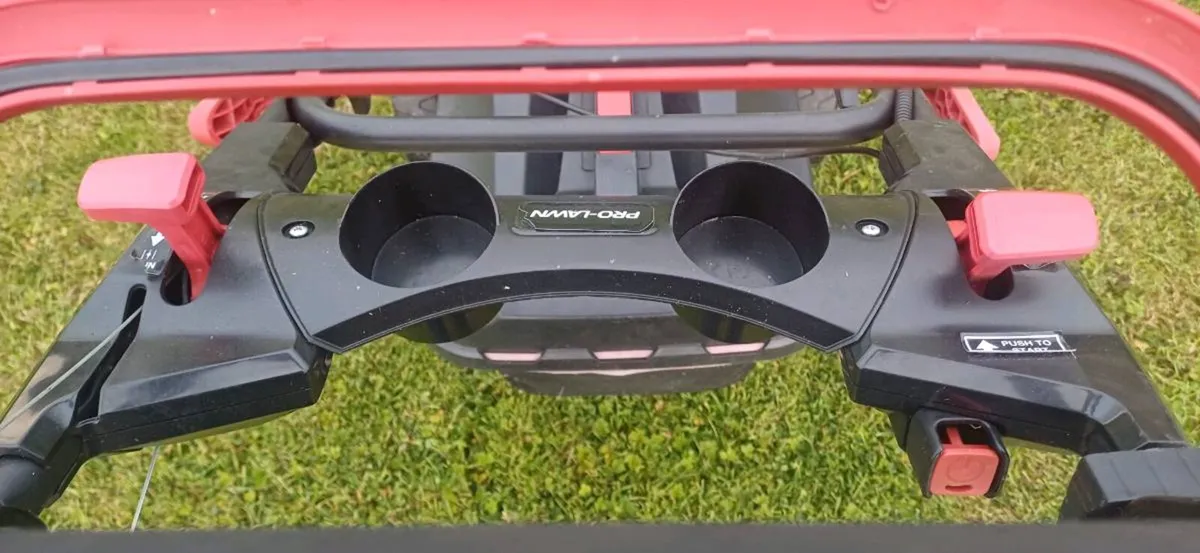 Hyundai lawnmower - Image 3