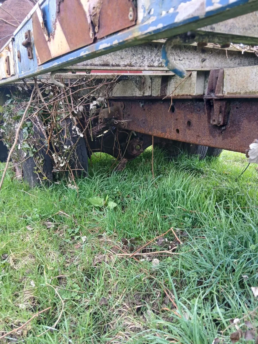 Tractor trailer - Image 2