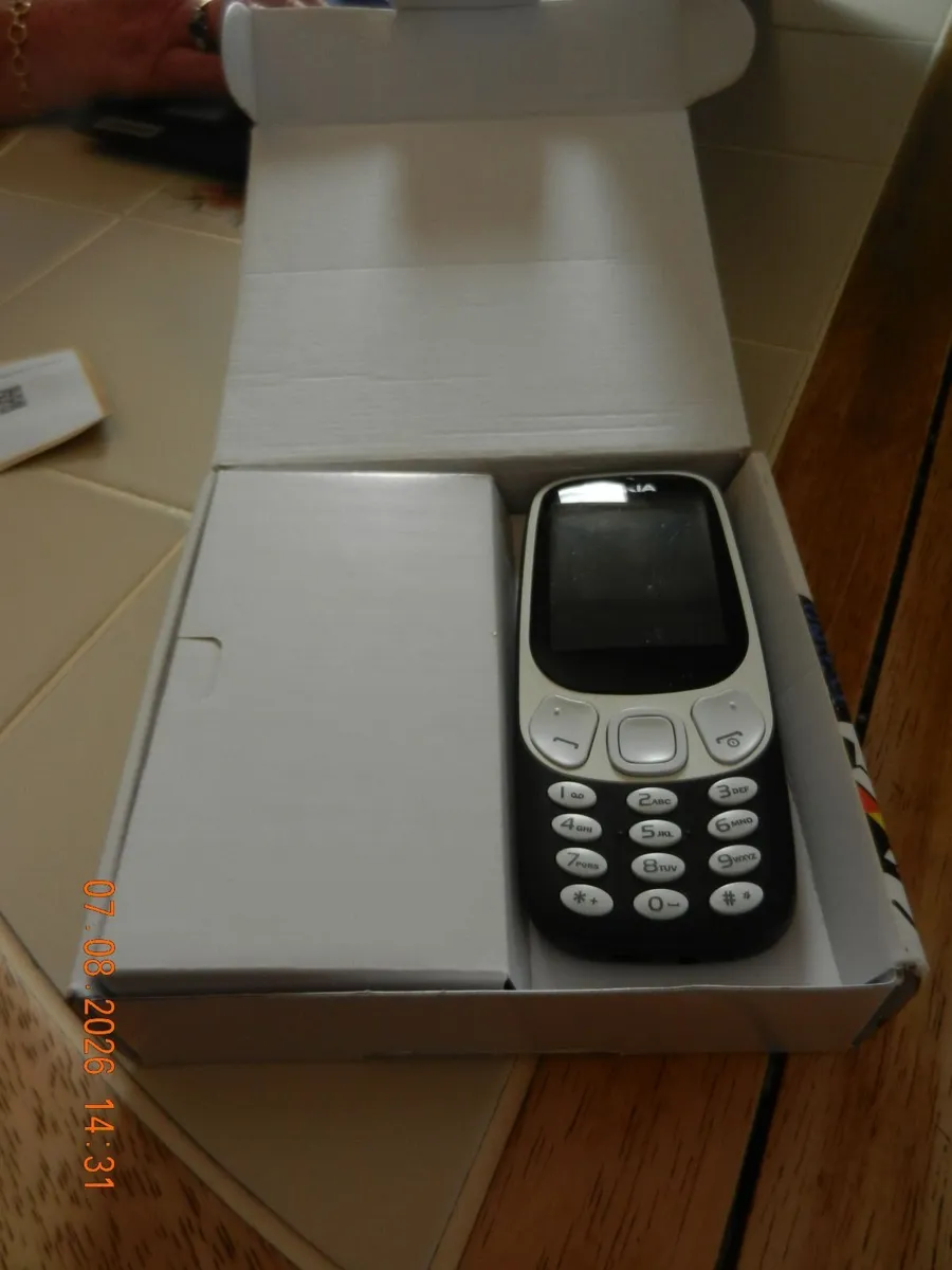 NEW NOKIA 3310 BOXED - Image 4