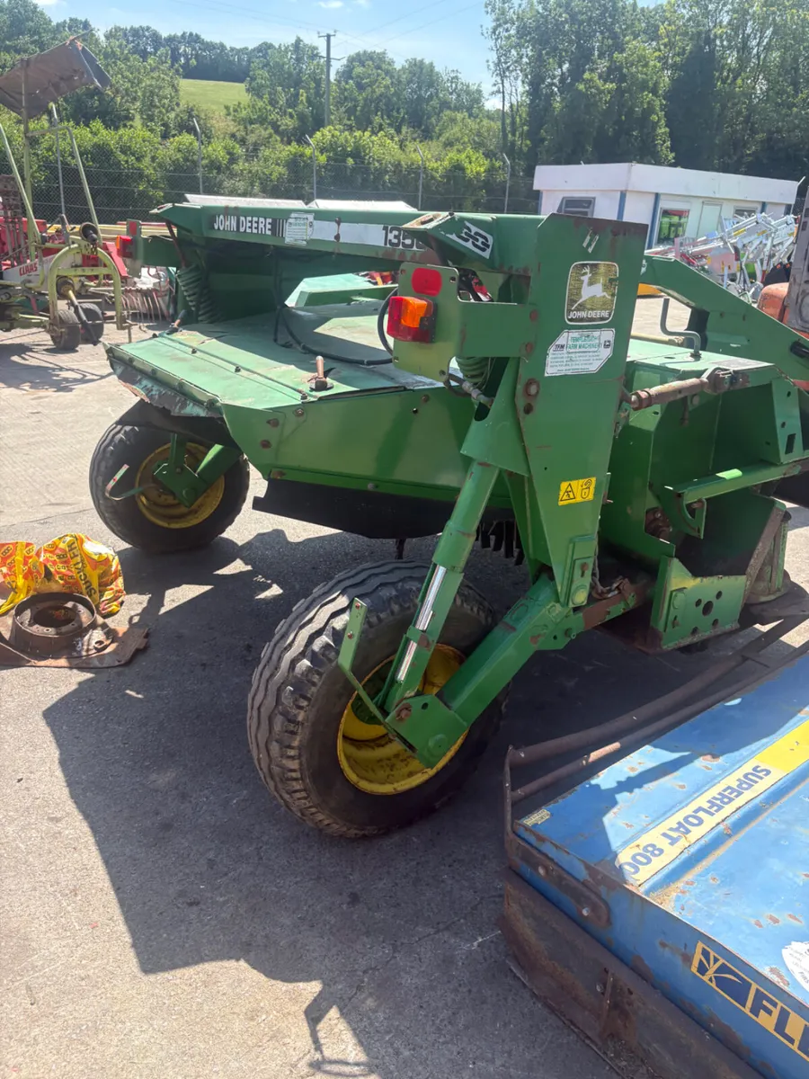 BREAKING JOHN DEERE 1350 - Image 2