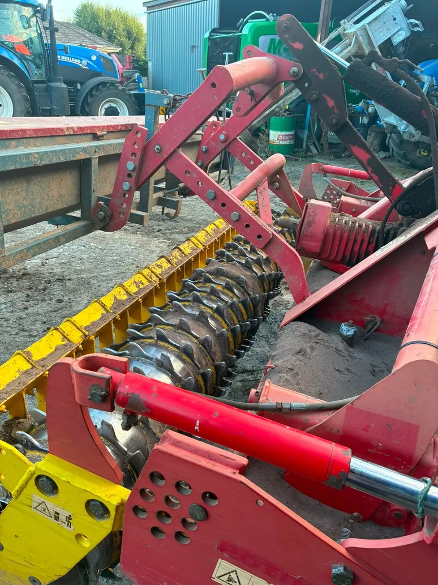 Pottinger Power Harrow & Walsh Grass Seed Box - Image 4