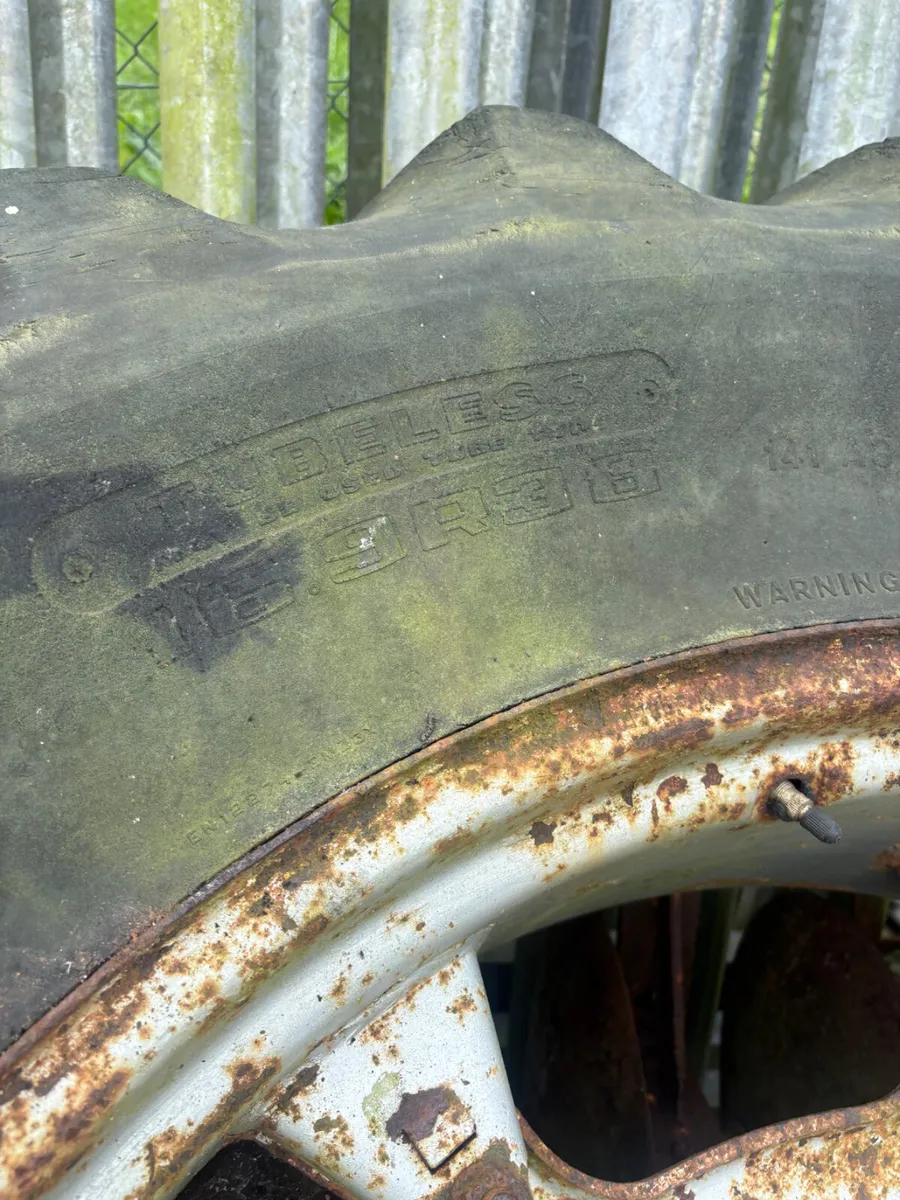 DEUTZ TRACTOR WHEELS - Image 3