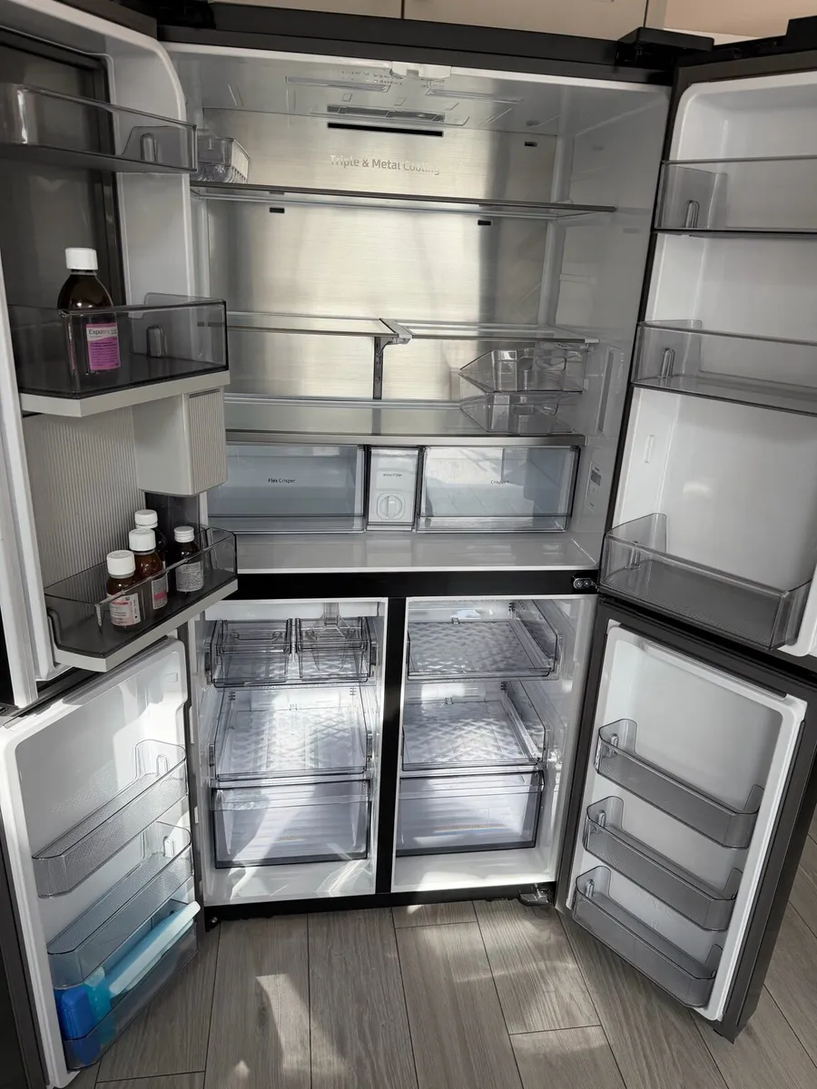 Samsung Fridge Freezer - Image 2