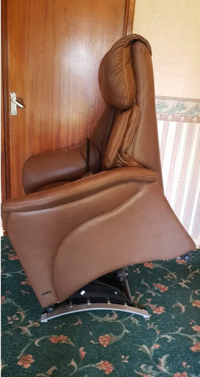 Chester Riser & Recliner Chair excellent condition - Image 2