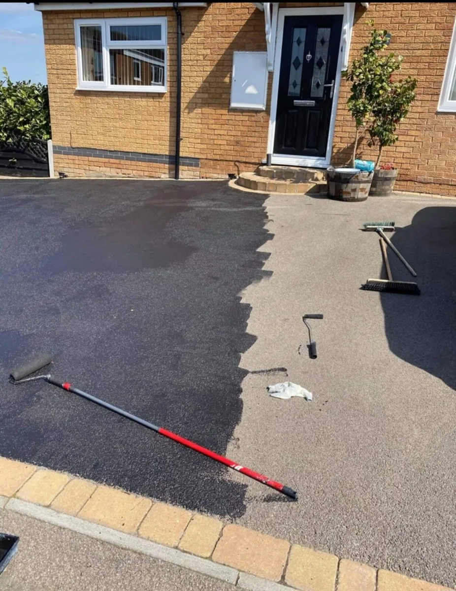 Driveway paints - Image 1