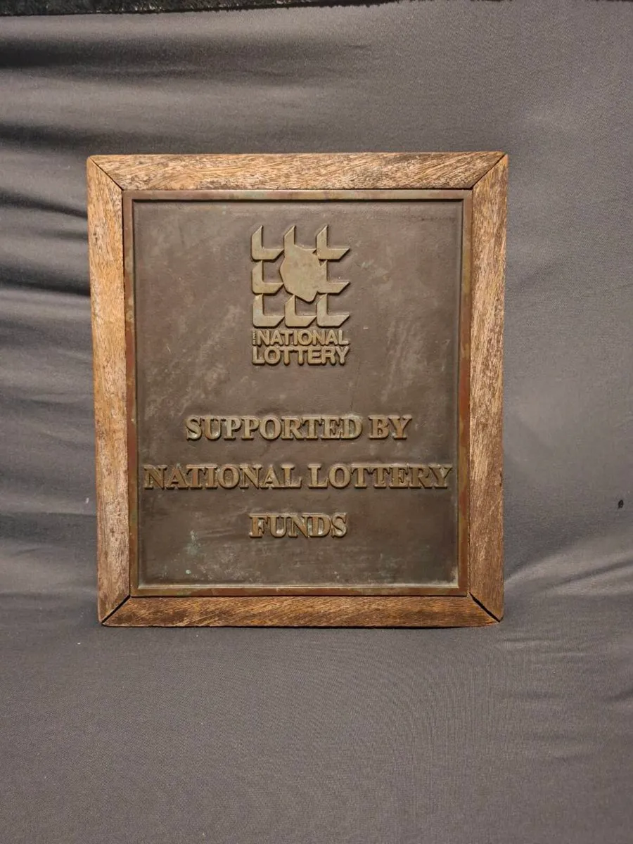 ORIGINAL VINTAGE IRISH NATIONAL LOTTERY PLAQUE - Image 2