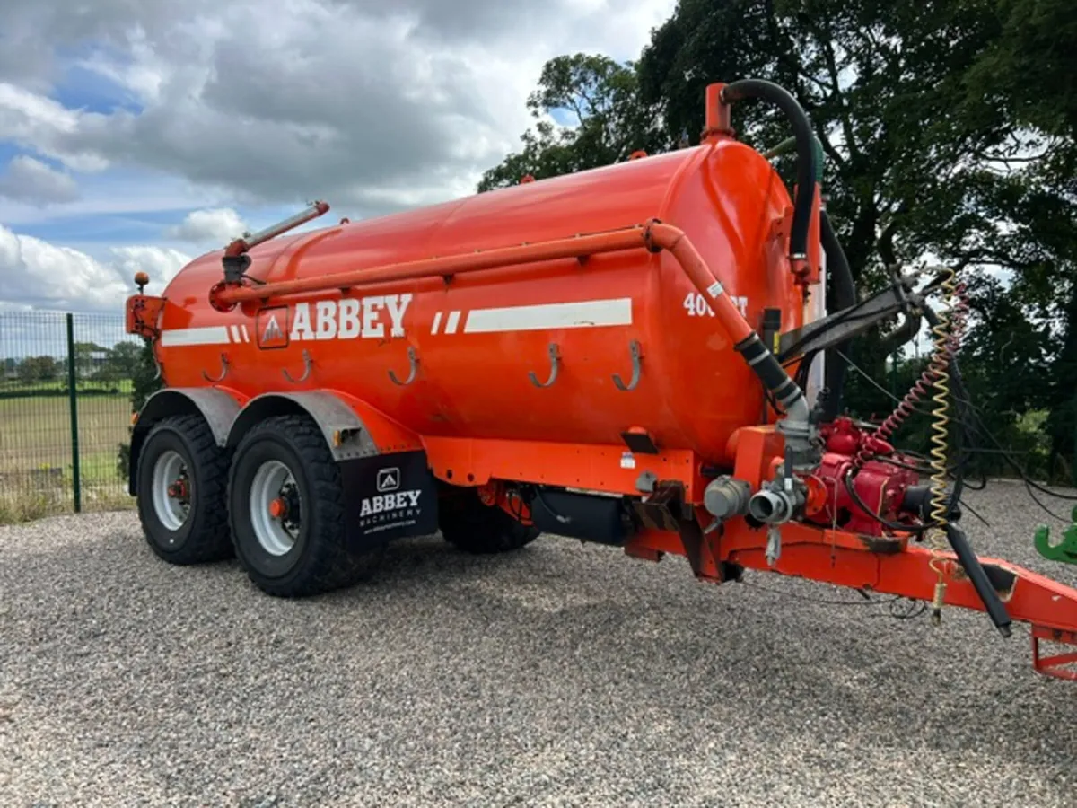 Abbey 4000RT Tanker - Image 1
