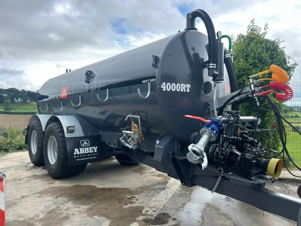 Abbey 4000RT tanker - Image 1