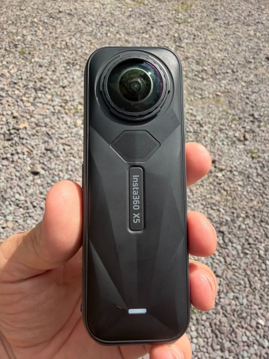 Insta360 X5 - Essentials Bundle (Complete Kit) - Image 2