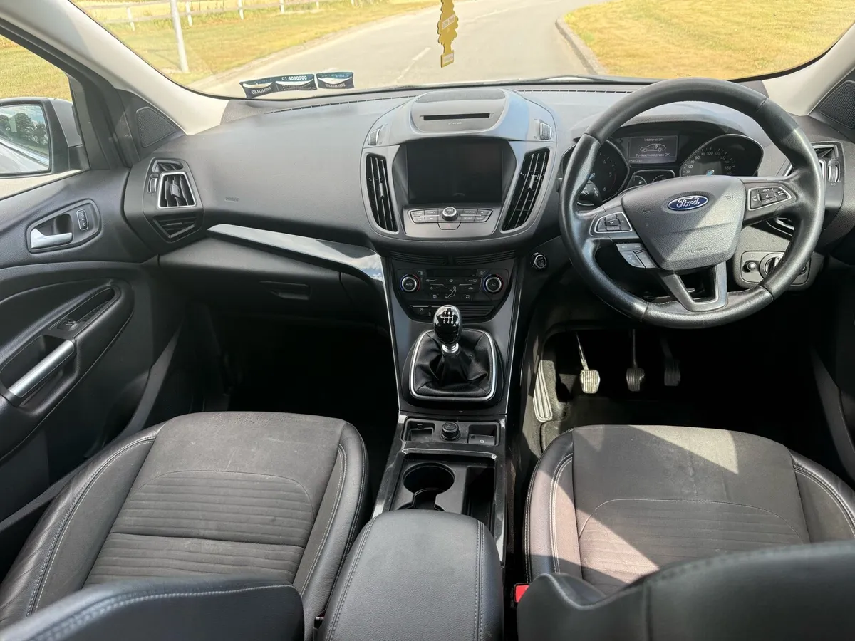 2018 (181) Ford Kuga 1.5 Tdci Titanium CrewCab - Image 3
