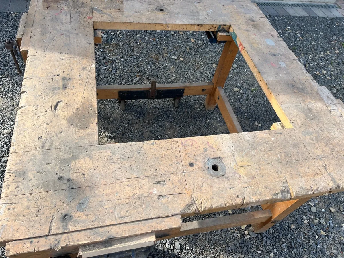 Work bench - Image 2